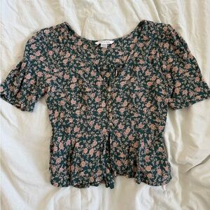 American Eagle Teal with light pink flowers cropped blouse size XS